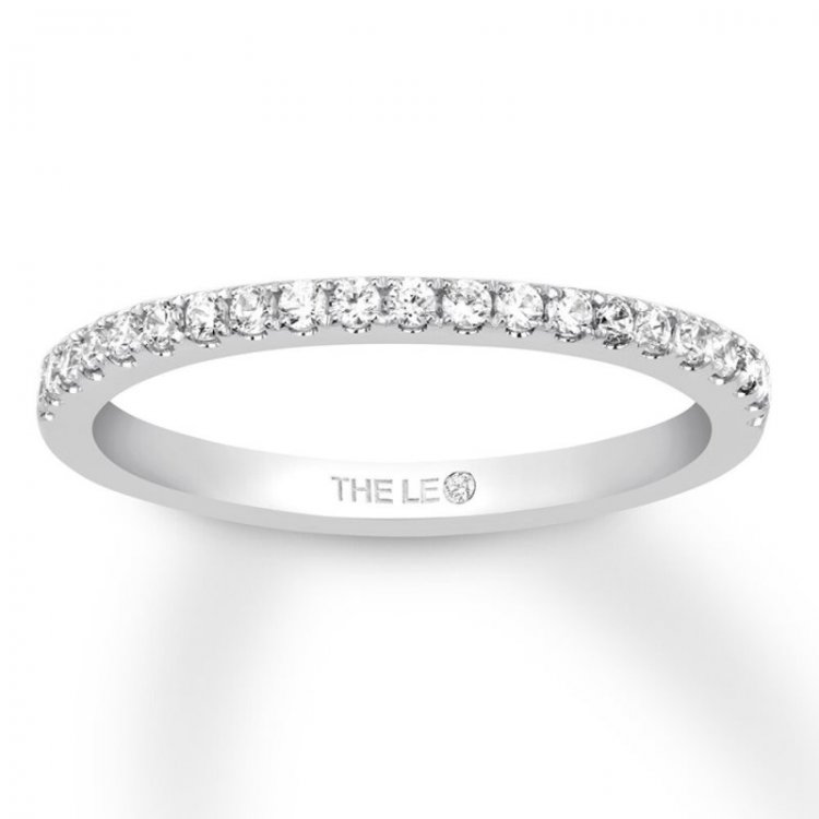 Leo Diamond Wedding Band 1/5 ct tw Round-cut 14K White Gold