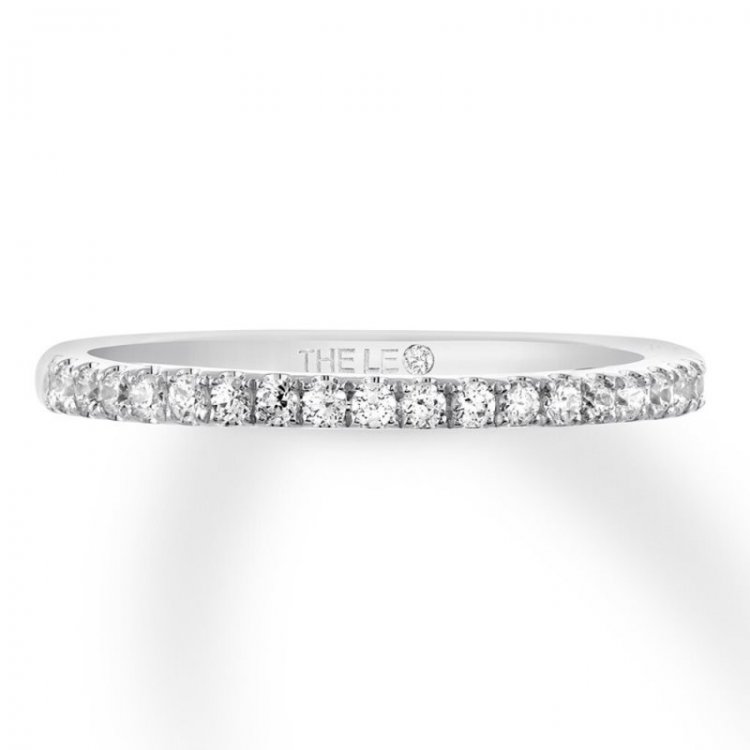 Leo Diamond Wedding Band 1/5 ct tw Round-cut 14K White Gold